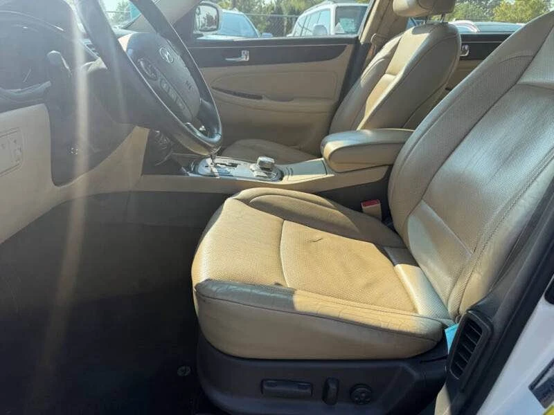 2009 Hyundai Genesis - Image 7 of 9