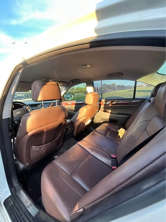 2009 Hyundai Genesis - Image 8 of 8
