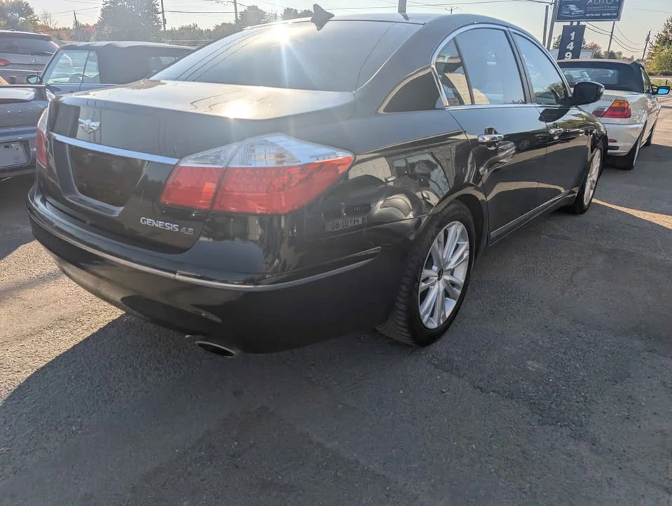 2009 Hyundai Genesis - Image 6 of 20