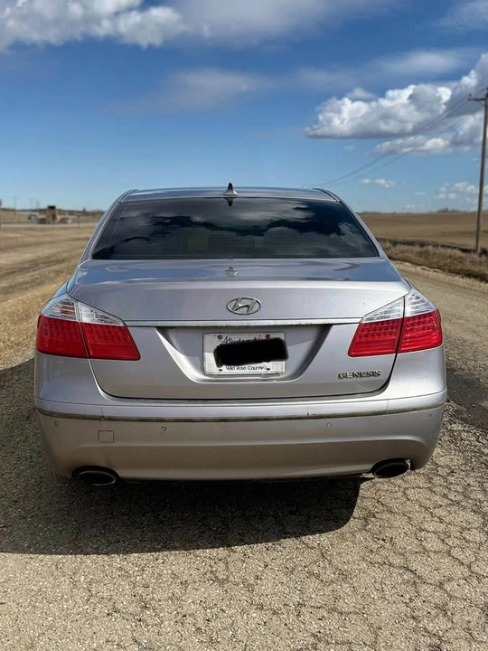 2009 Hyundai Genesis - Image 14 of 14