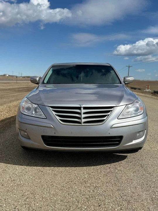 2009 Hyundai Genesis - Image 7 of 14