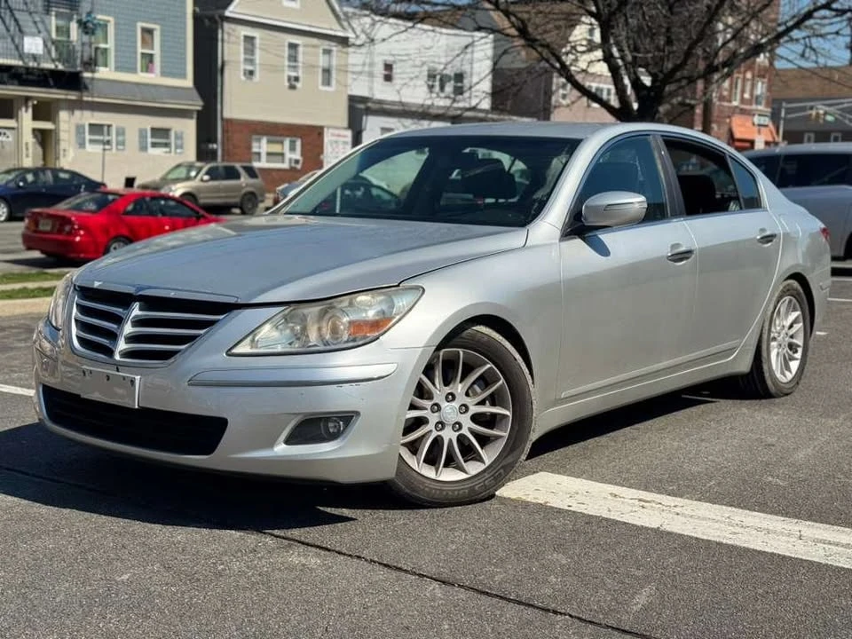 2009 Hyundai Genesis - Image 3 of 13