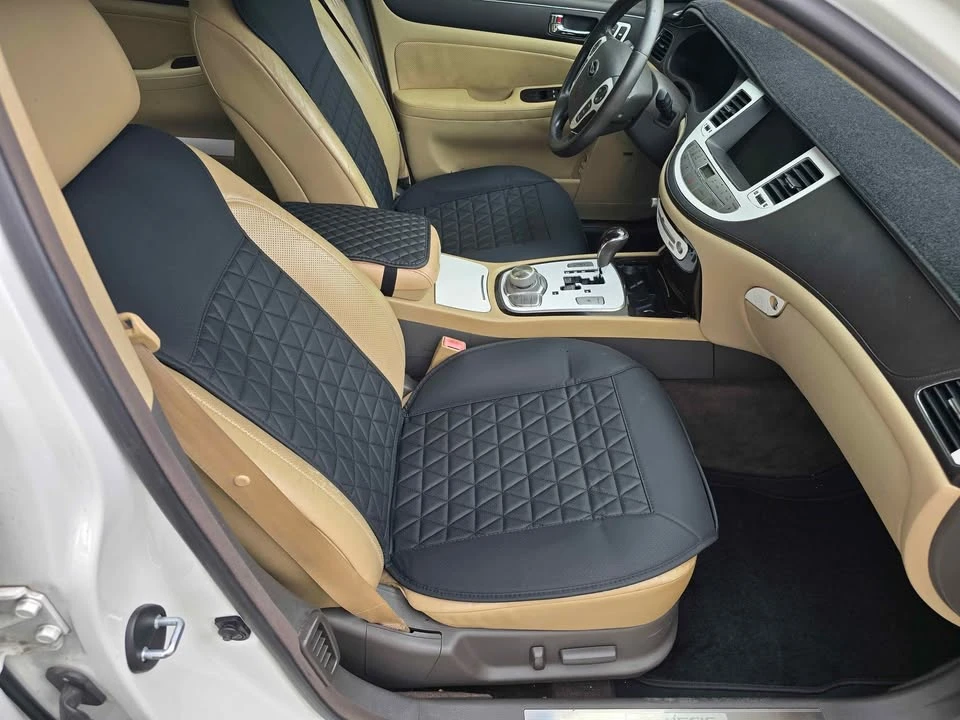2009 Hyundai Genesis - Image 6 of 11
