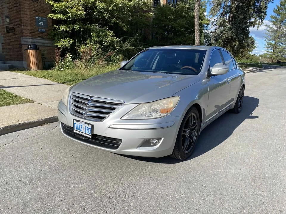 2009 Hyundai Genesis - Image 2 of 8