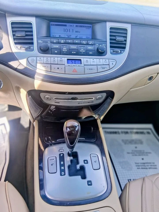 2009 Hyundai Genesis - Image 5 of 8