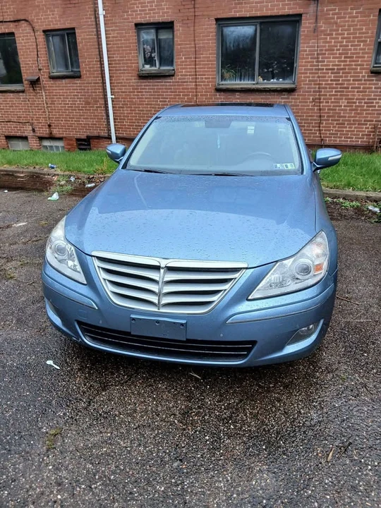 2009 Hyundai Genesis - Image 3 of 5