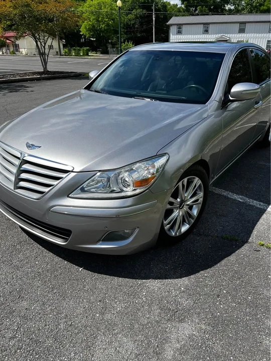 2009 Hyundai Genesis - Image 3 of 17