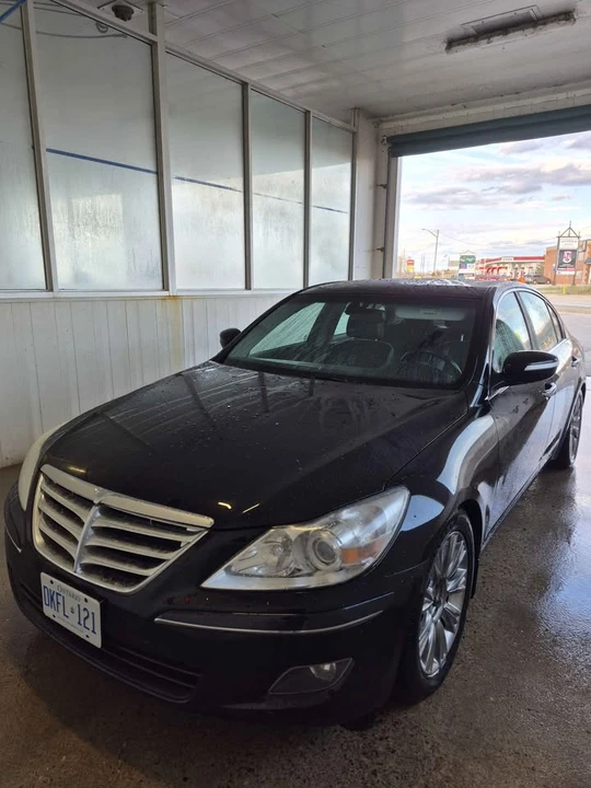 2009 Hyundai Genesis - Image 3 of 14