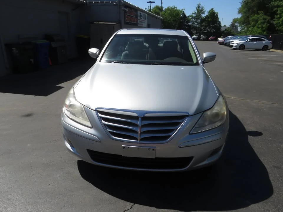 2009 Hyundai Genesis - Image 3 of 18