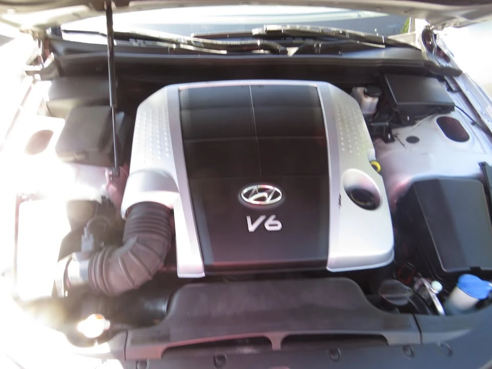 2009 Hyundai Genesis - Image 18 of 18