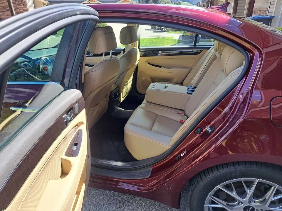 2009 Hyundai Genesis - Image 7 of 13