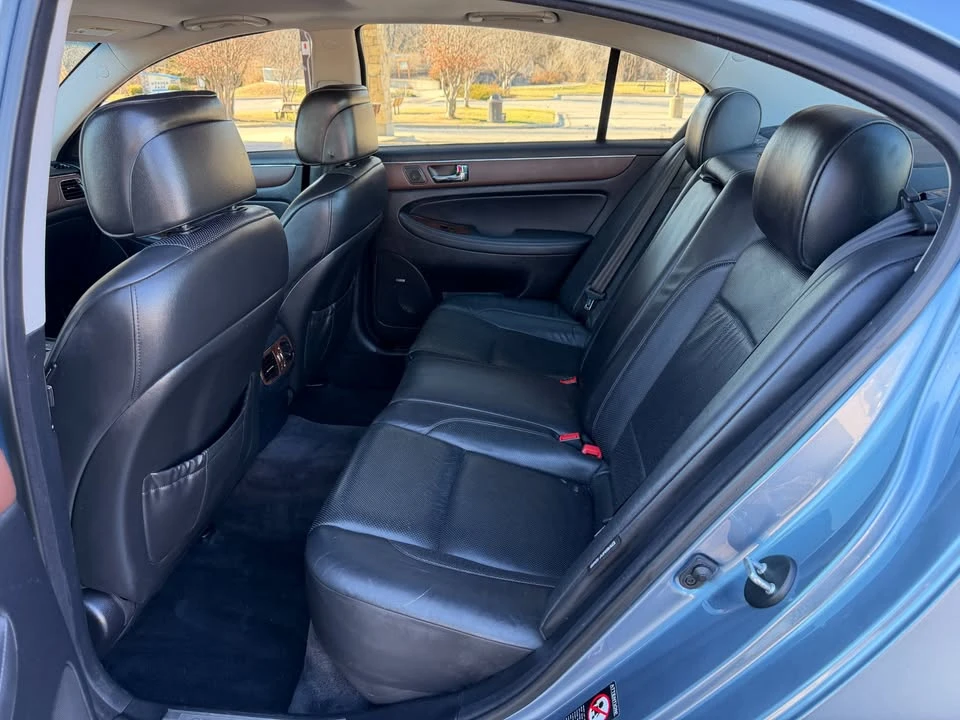 2009 Hyundai Genesis - Image 11 of 20