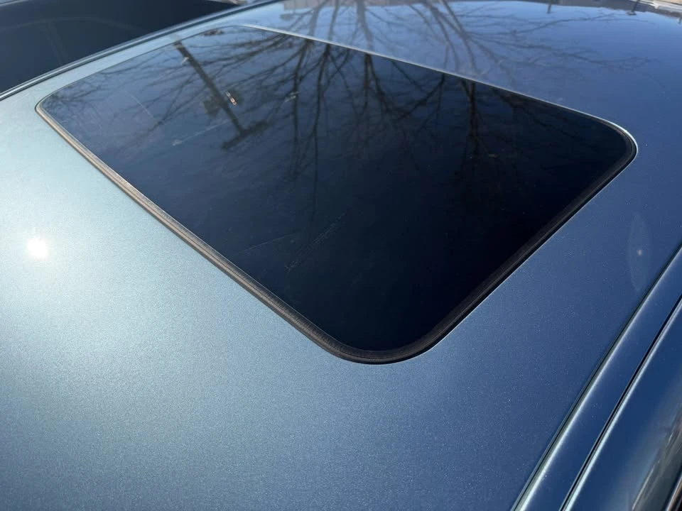 2009 Hyundai Genesis - Image 18 of 20