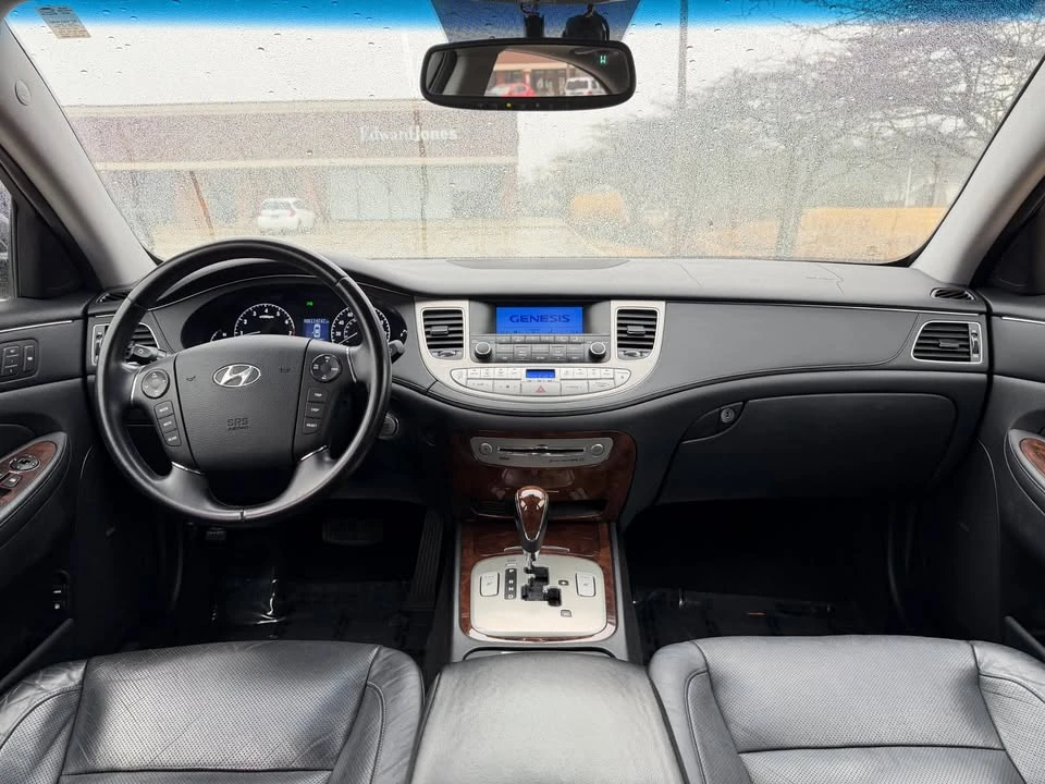 2009 Hyundai Genesis - Image 18 of 20