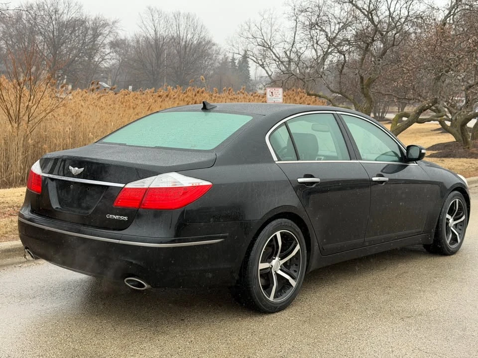 2009 Hyundai Genesis - Image 2 of 20