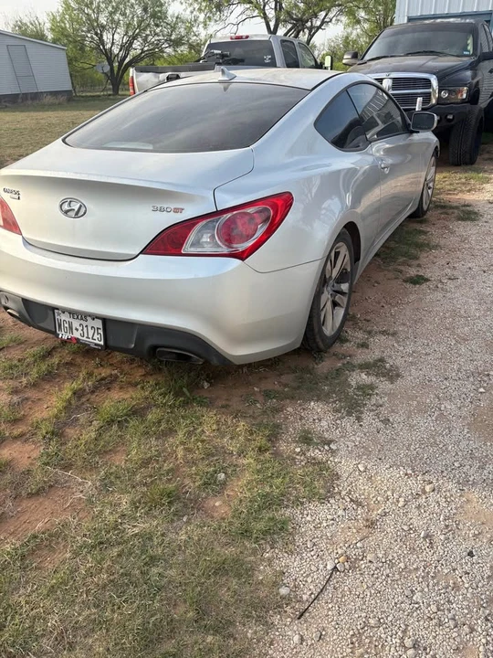 2009 Hyundai Genesis Coupe - Image 3 of 10