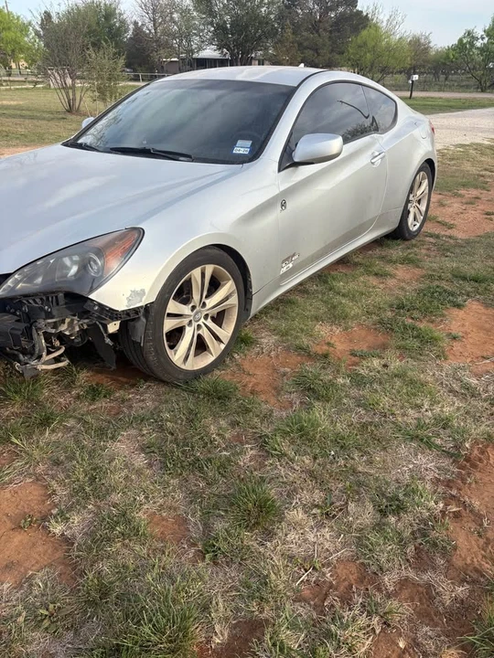 2009 Hyundai Genesis Coupe - Image 2 of 10