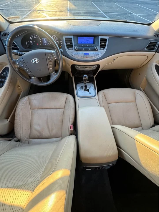 2009 Hyundai Genesis - Image 13 of 14