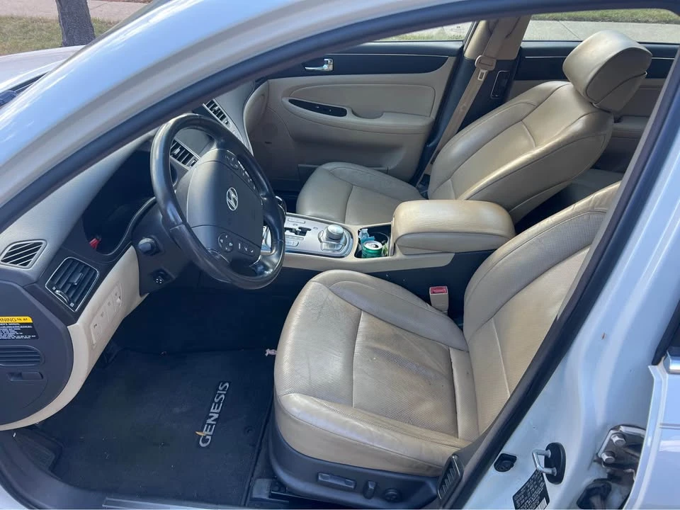 2009 Hyundai Genesis - Image 6 of 10
