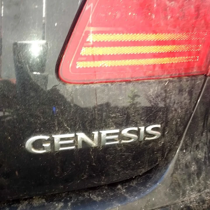 2009 Hyundai Genesis - Image 3 of 7