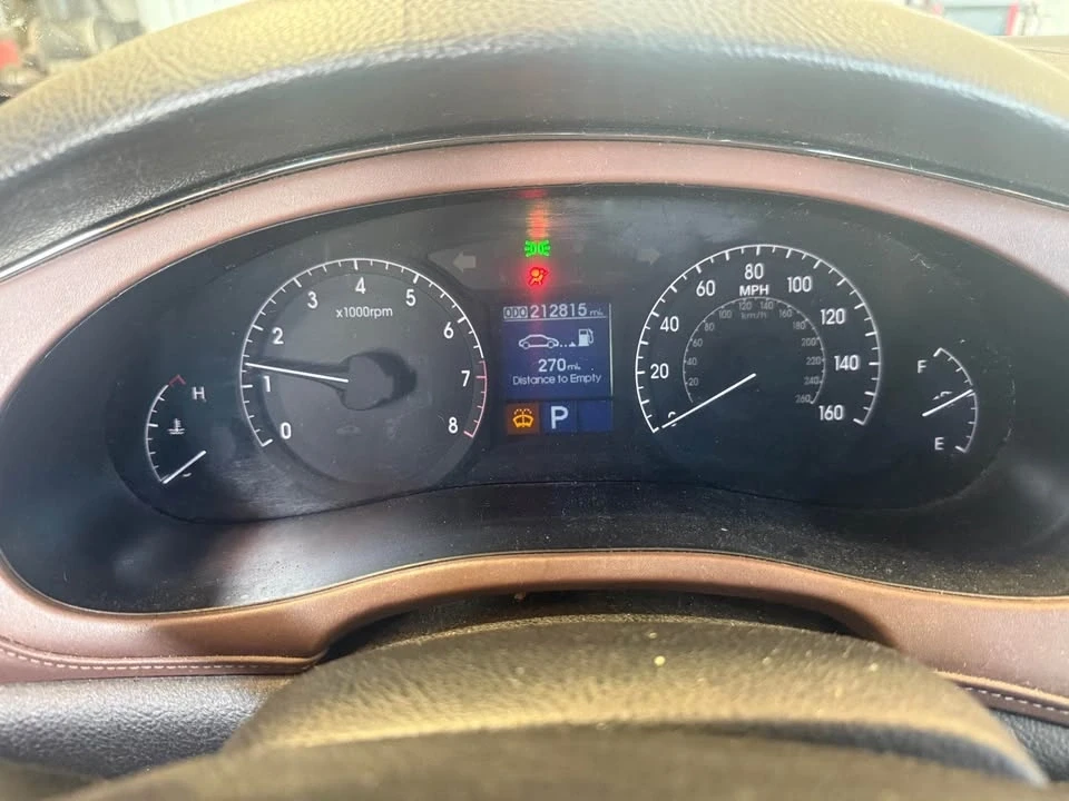 2009 Hyundai Genesis - Image 5 of 5
