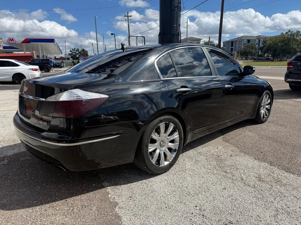 2009 Hyundai Genesis - Image 2 of 6
