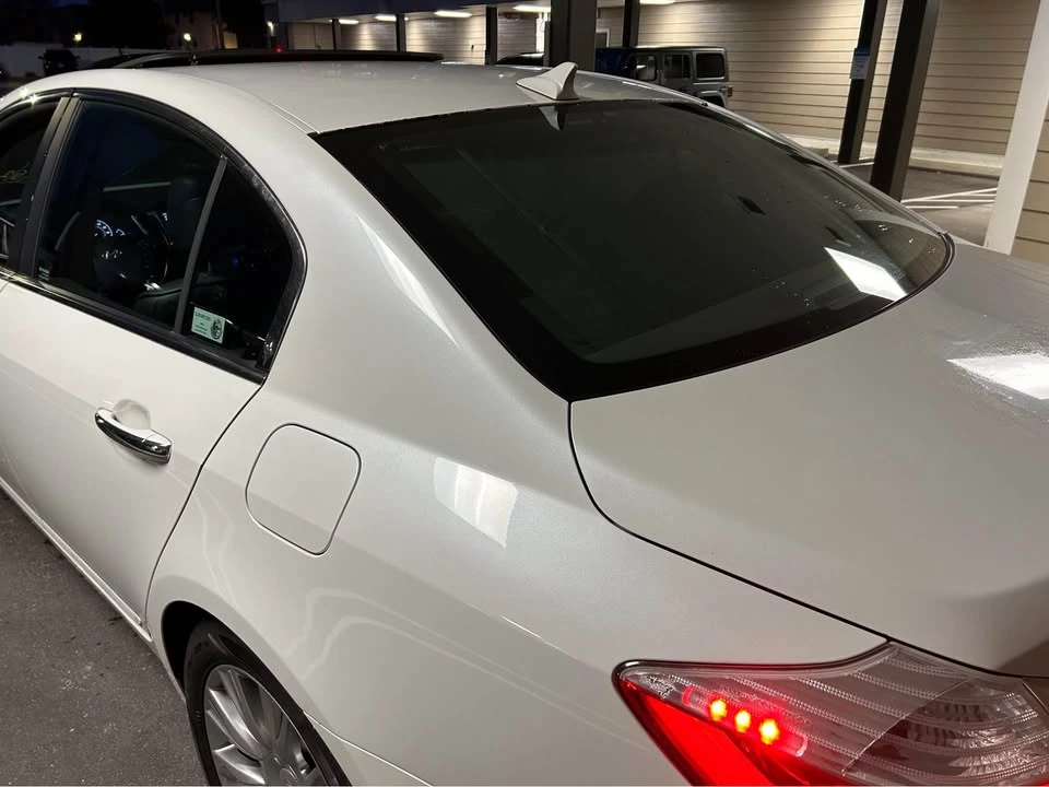 2009 Hyundai Genesis - Image 15 of 20