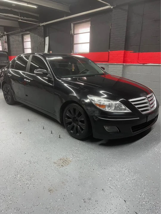 2009 Hyundai Genesis - Image 2 of 6