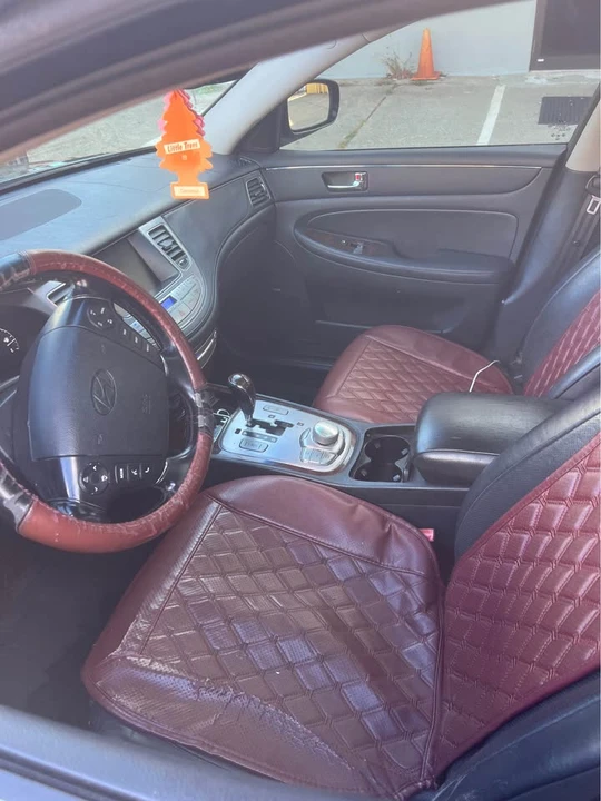 2009 Hyundai Genesis - Image 5 of 6