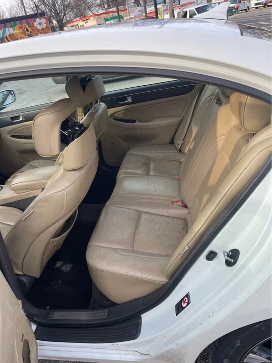2009 Hyundai Genesis - Image 3 of 8
