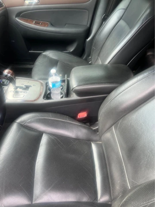 2009 Hyundai Genesis - Image 6 of 8