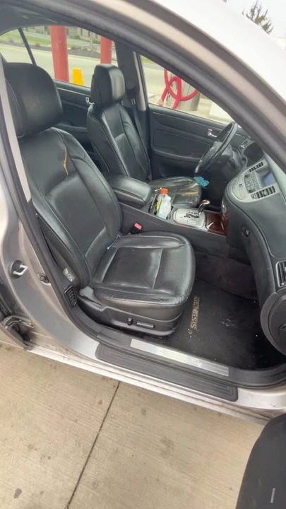 2009 Hyundai Genesis - Image 3 of 3