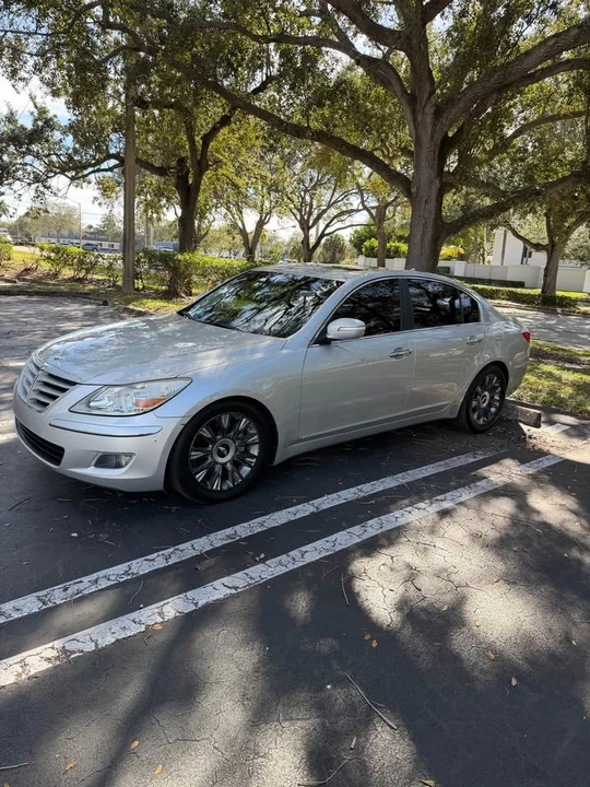 2009 Hyundai Genesis - Image 2 of 5