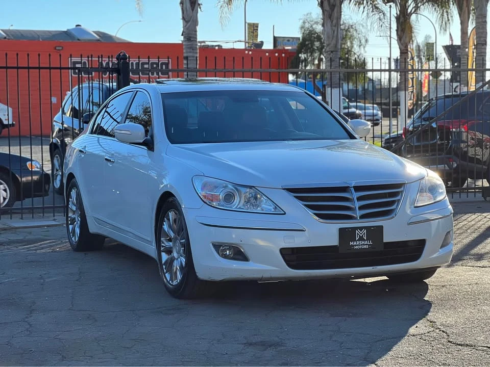 2009 Hyundai Genesis - Image 3 of 15