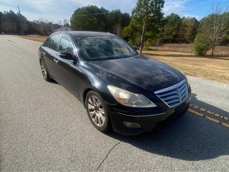 2009 Hyundai Genesis - Image 8 of 13