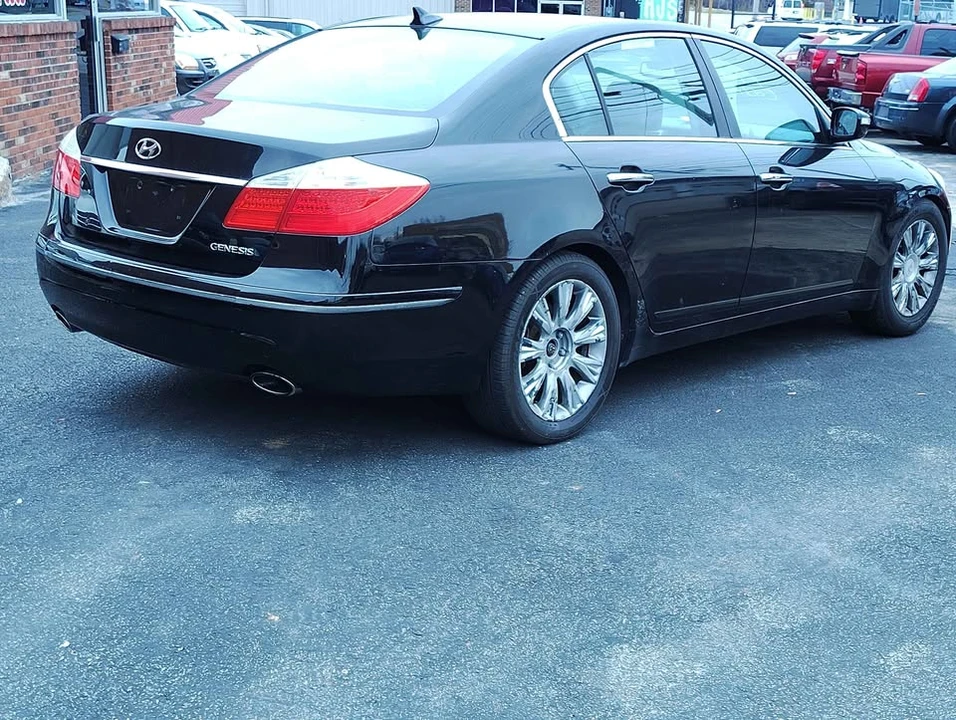 2009 Hyundai Genesis - Image 4 of 7