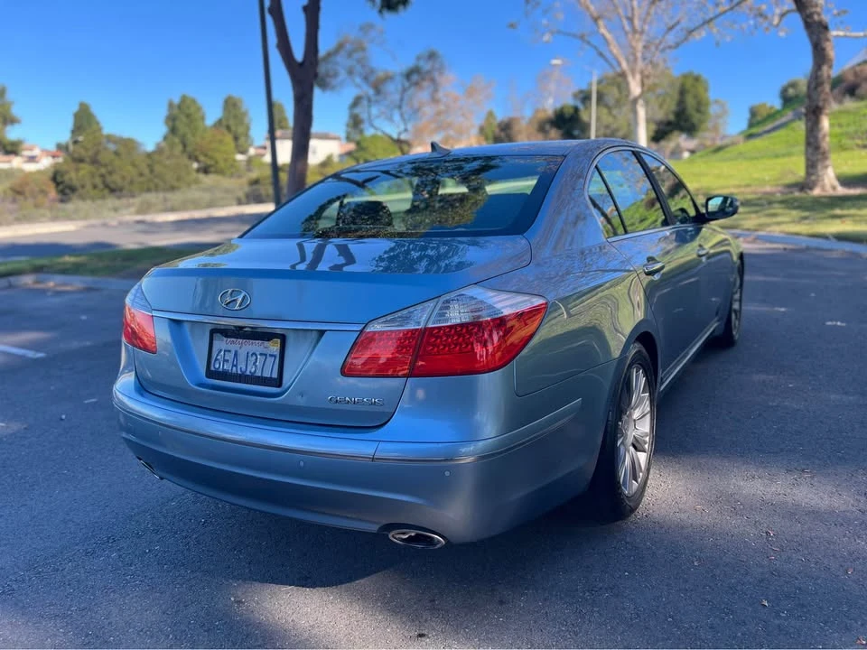 2009 Hyundai Genesis - Image 6 of 20