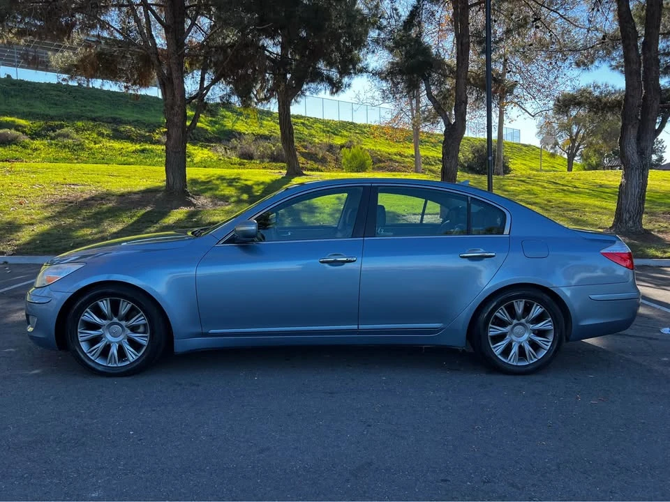2009 Hyundai Genesis - Image 3 of 20