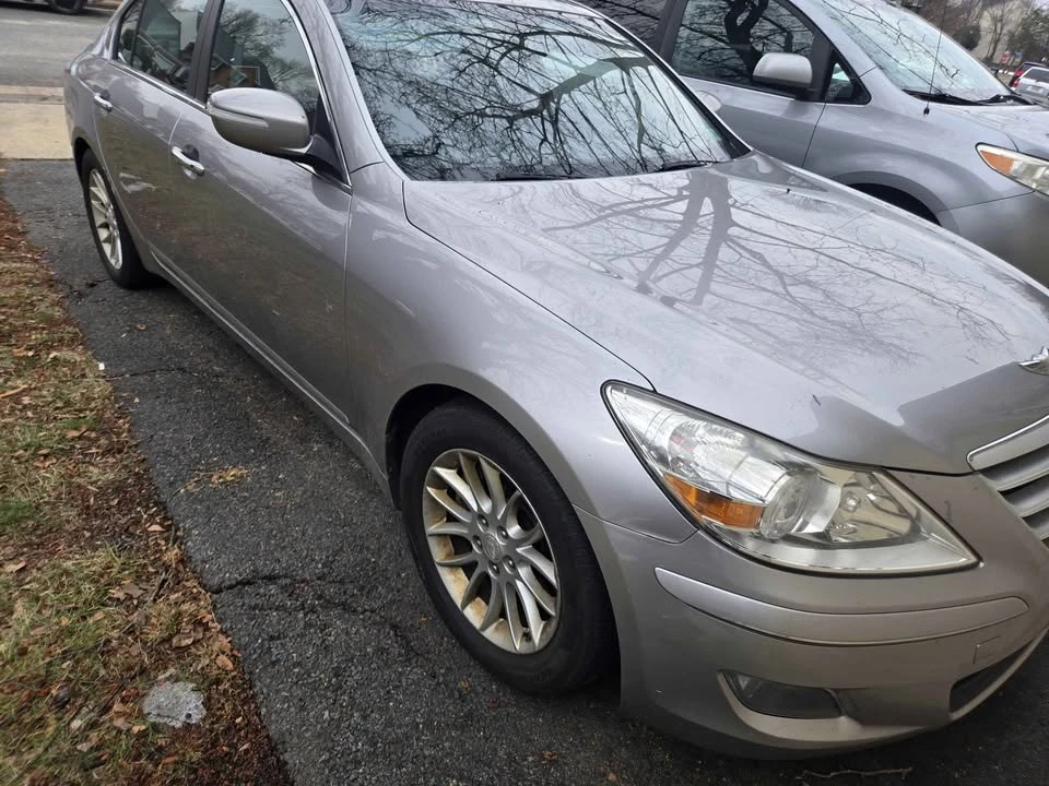 2009 Hyundai Genesis - Image 3 of 5