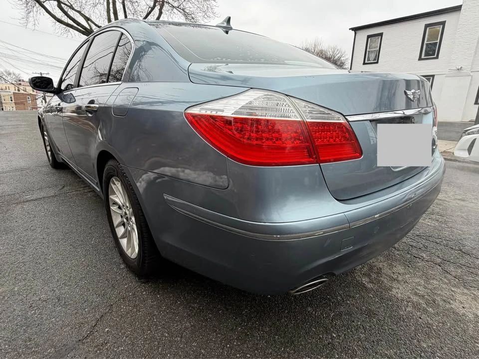 2009 Hyundai Genesis - Image 3 of 20