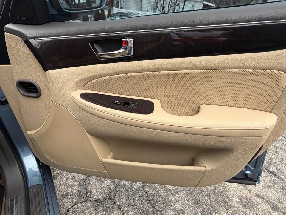 2009 Hyundai Genesis - Image 12 of 20