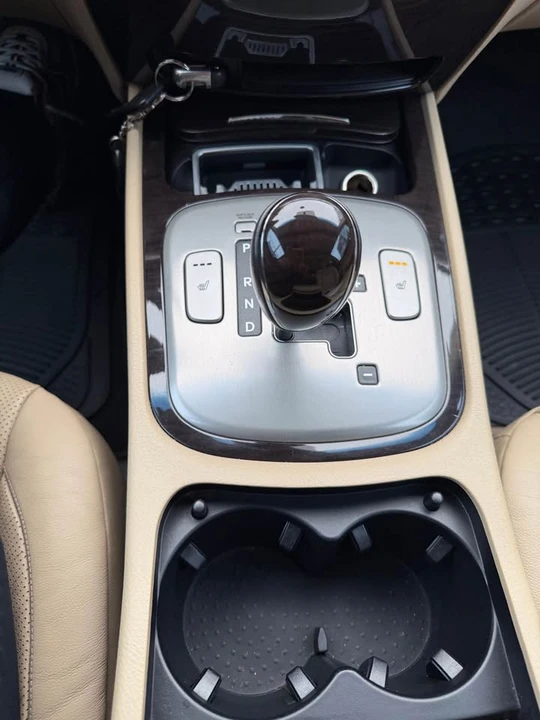 2009 Hyundai Genesis - Image 19 of 20