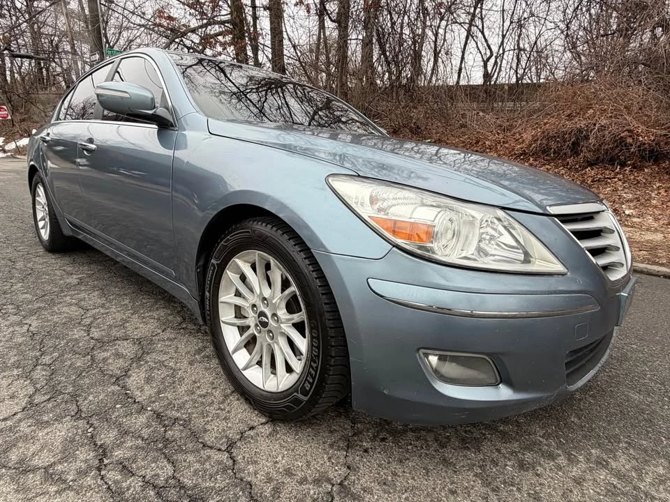 2009 Hyundai Genesis - Image 7 of 20