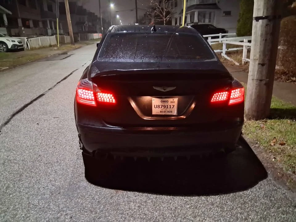 2009 Hyundai Genesis - Image 5 of 8
