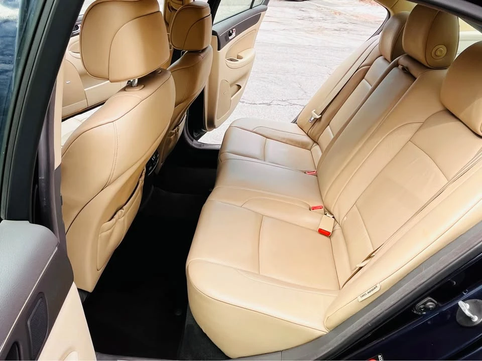 2009 Hyundai Genesis - Image 12 of 18