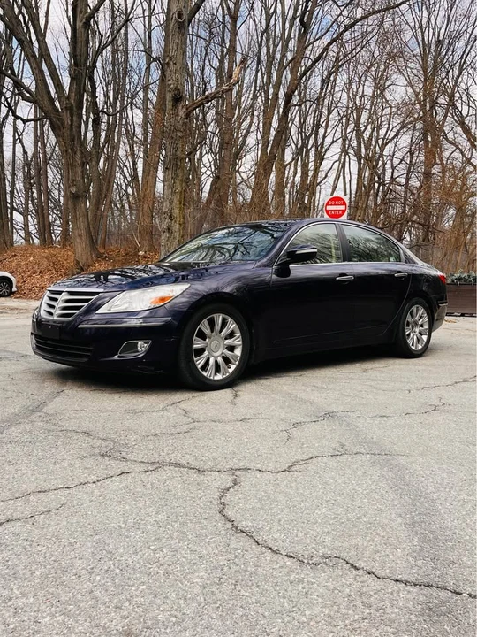 2009 Hyundai Genesis - Image 3 of 18