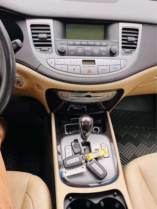 2009 Hyundai Genesis - Image 18 of 18