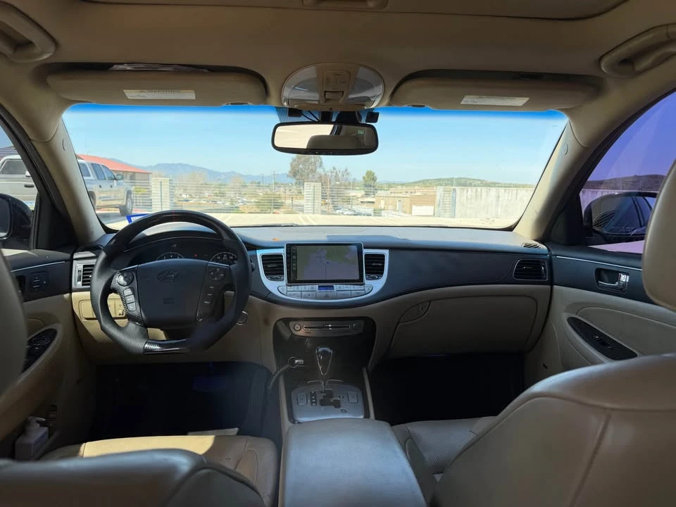 2009 Hyundai Genesis - Image 5 of 8