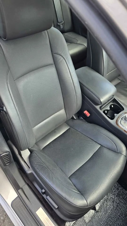 2009 Hyundai Genesis - Image 13 of 14