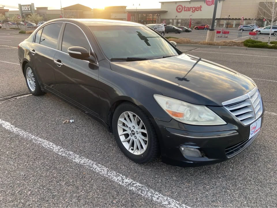 2009 Hyundai Genesis - Image 6 of 8